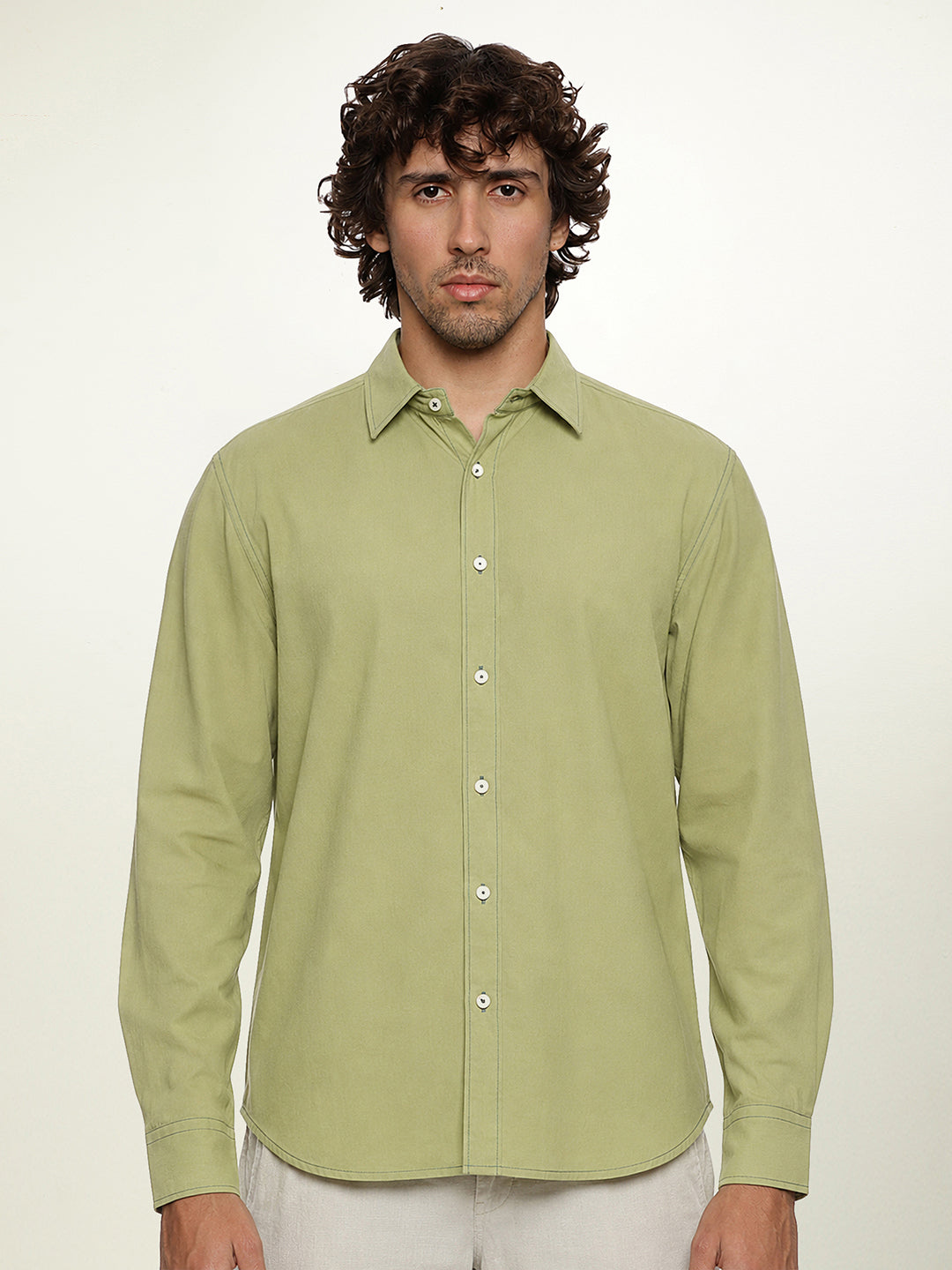 Lightweight Organic Cotton Shirt in Unripe Olive